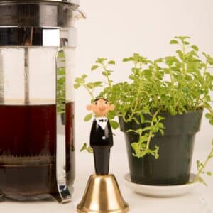 CU232_WAITER_DINNERBELL_Action_0045_1_CU232_WaiterDinner_Bell_ACTION_0046_1